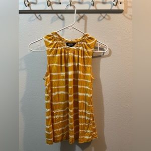 Simply Vera Vera Wang Size XS Yellow Tank Top